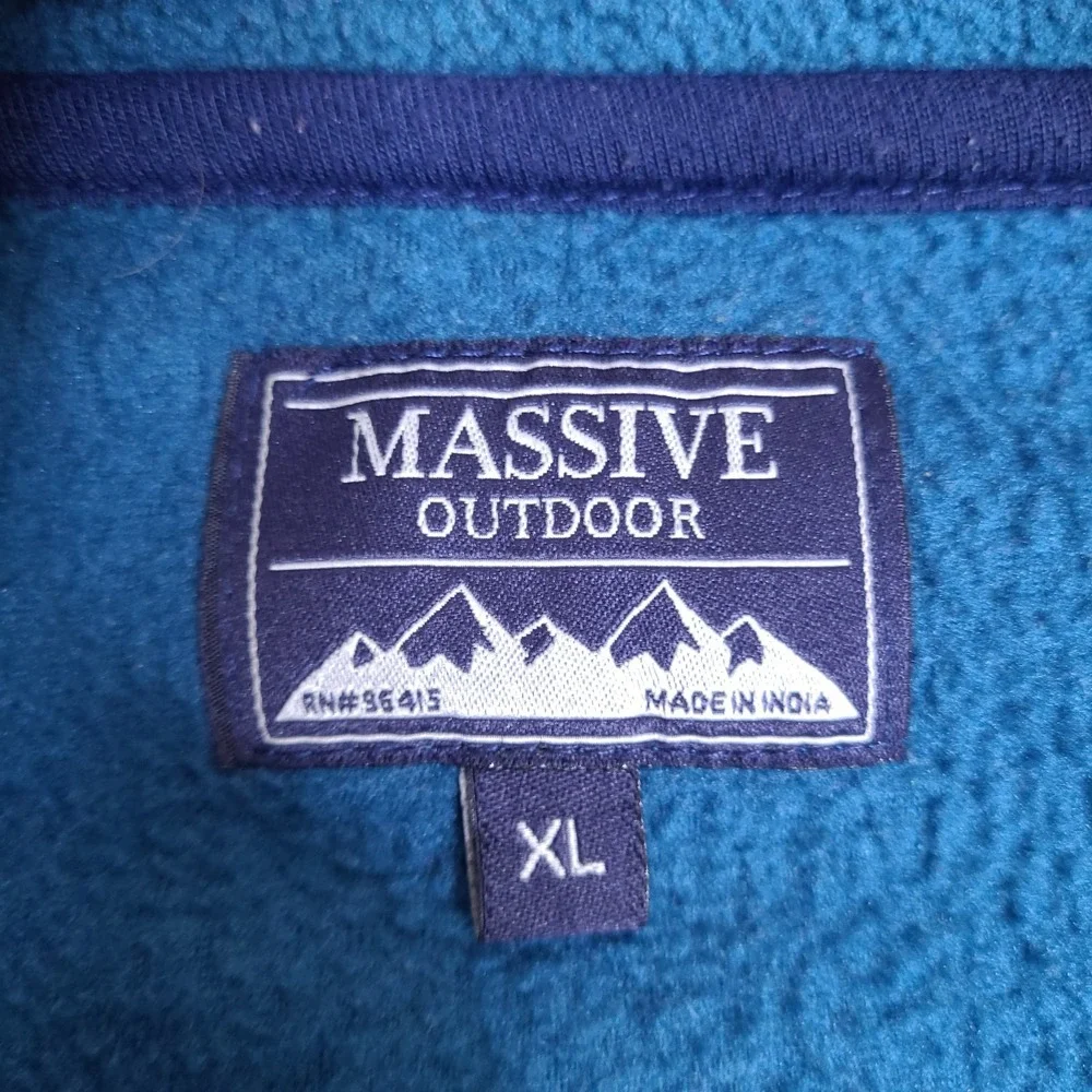 Massive Outdoor Fleece Sweater Mens XL Snap Button Pullover Gold Blue Colorblock
